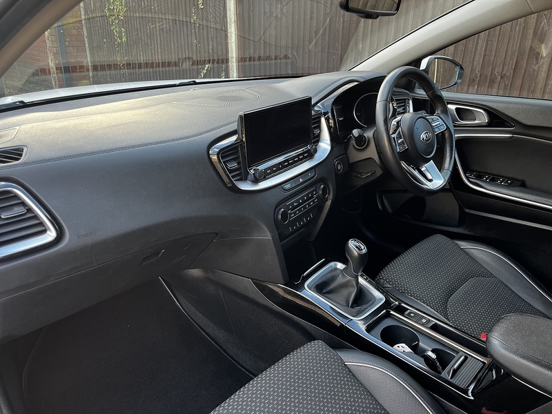 Kia XCeed T-GDi 3 - U174