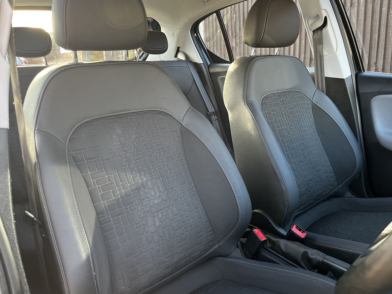 Vauxhall Corsa i ecoTEC SE Nav - U178