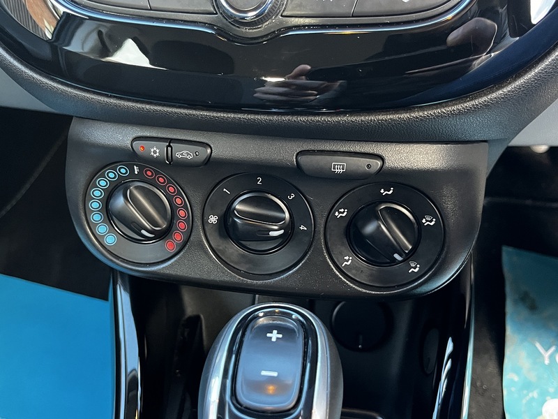 Vauxhall Corsa i ecoTEC SE Nav - U178