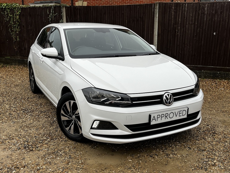 Volkswagen Polo TSI SE - U181