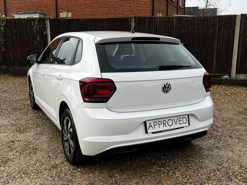Volkswagen Polo TSI SE - U181