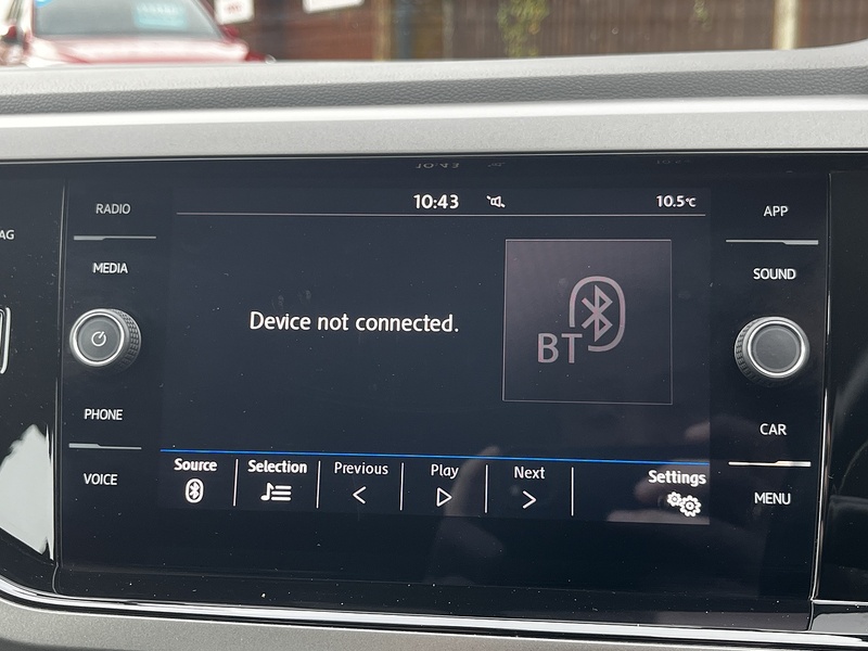 Volkswagen Polo TSI SE - U181