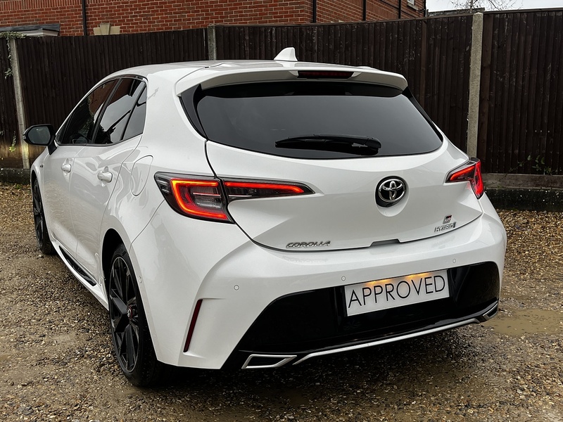 Toyota Corolla VVT-h GR SPORT - U183