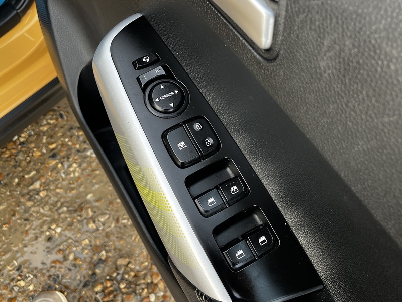 Kia Picanto DPi X-Line S - U185