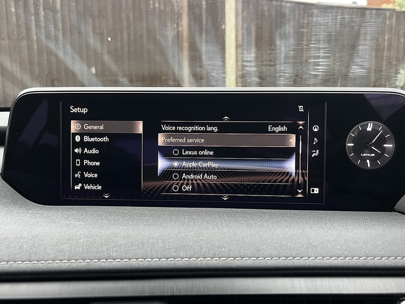 Lexus UX 300e - U187