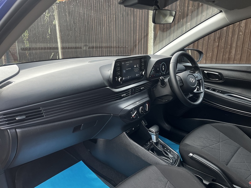 Hyundai BAYON T-GDi MHEV SE Connect - U189