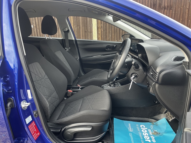 Hyundai BAYON T-GDi MHEV SE Connect - U189