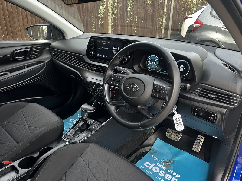 Hyundai BAYON T-GDi MHEV SE Connect - U189