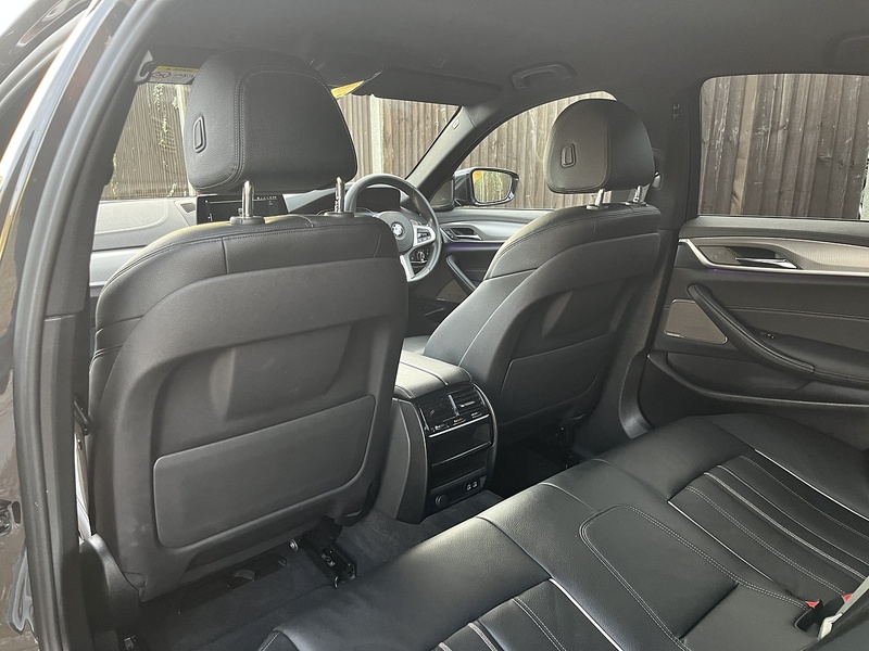 BMW 5 Series 520d MHT M Sport - U197