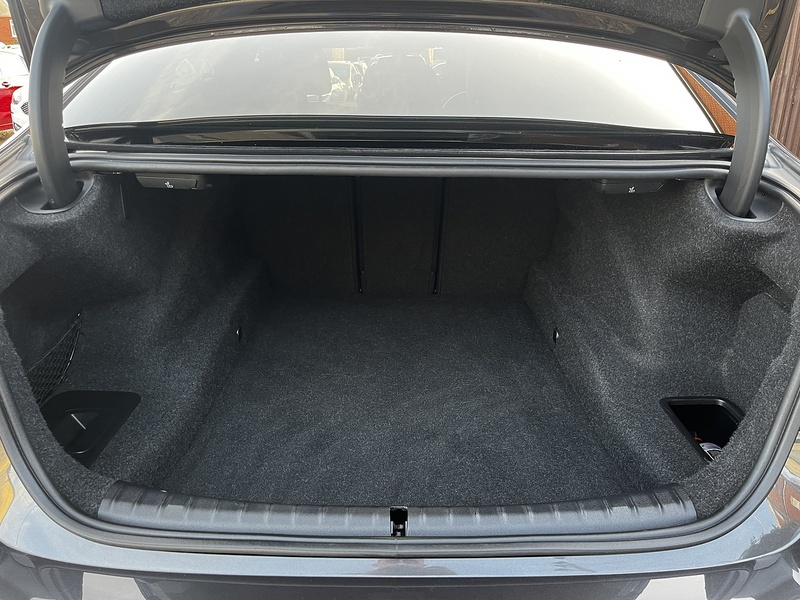 BMW 5 Series 520d MHT M Sport - U197