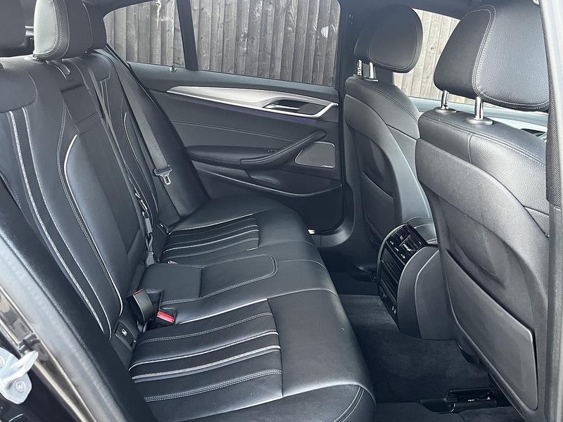 BMW 5 Series 520d MHT M Sport - U197