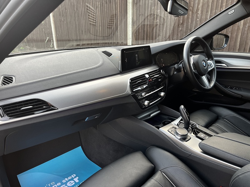 BMW 5 Series 520d MHT M Sport - U197