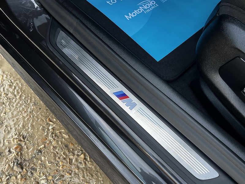 BMW 5 Series 520d MHT M Sport - U197