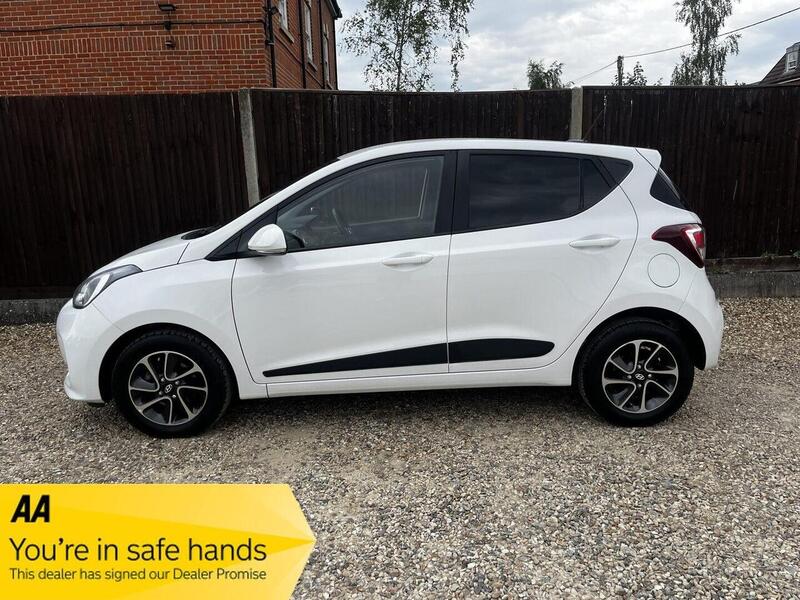 Hyundai i10 PREMIUM - U20