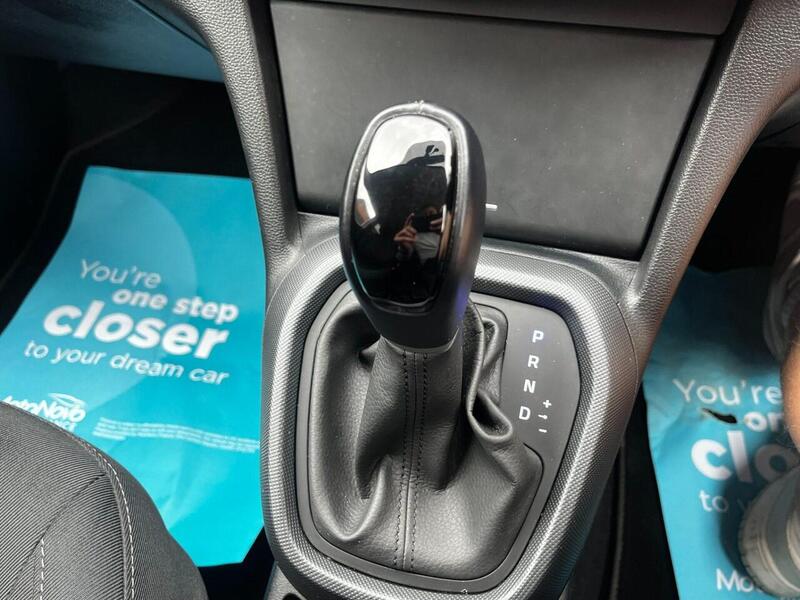 Hyundai i10 PREMIUM - U20