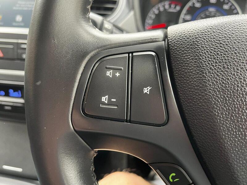Hyundai i10 PREMIUM - U20