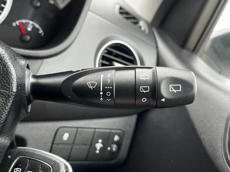 Hyundai i10 PREMIUM - U20