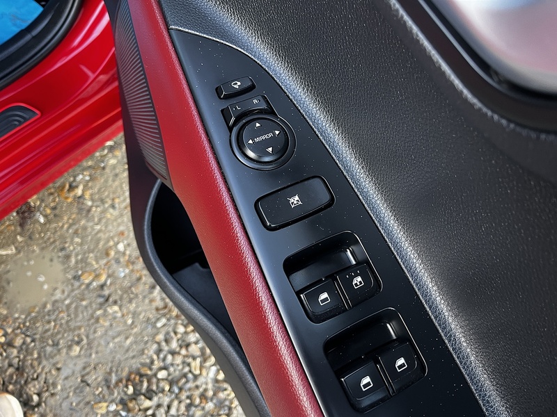 Kia Rio T-GDi First Edition - U204