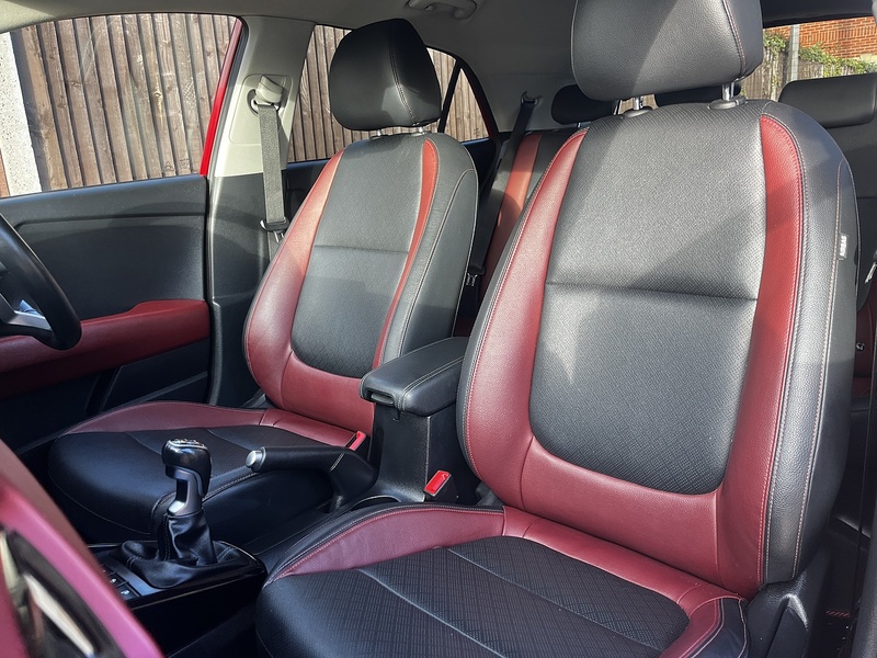 Kia Rio T-GDi First Edition - U204