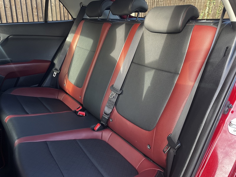 Kia Rio T-GDi First Edition - U204