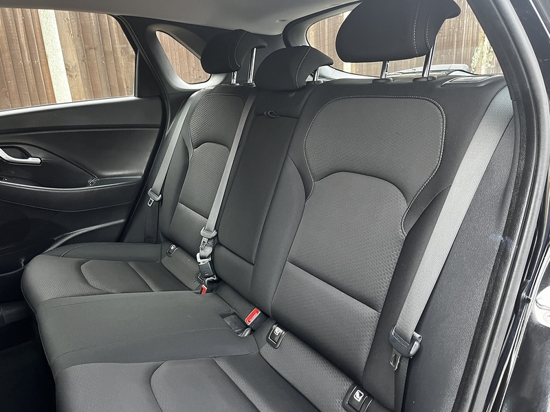 Hyundai i30 T-GDi Blue Drive SE - U209