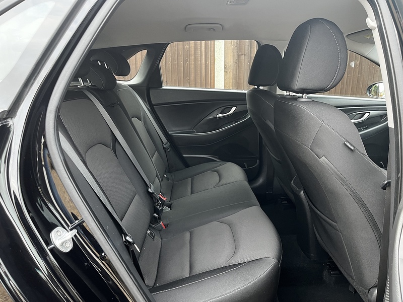 Hyundai i30 T-GDi Blue Drive SE - U209