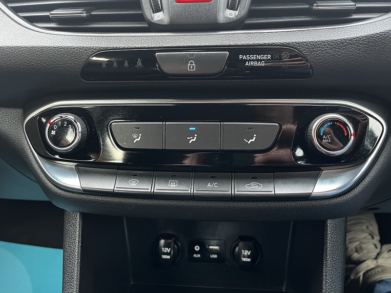 Hyundai i30 T-GDi Blue Drive SE - U209