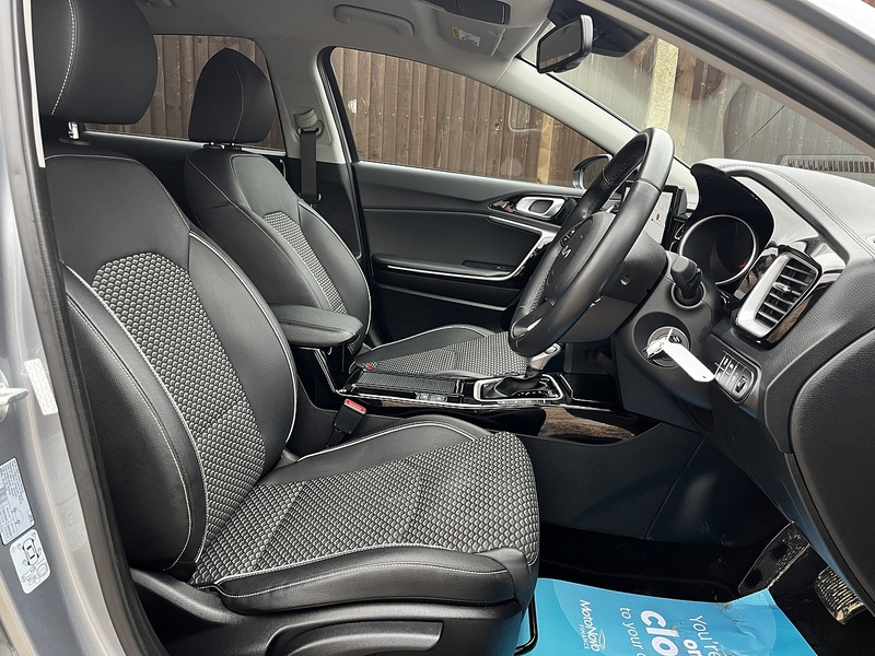 Kia Ceed T-GDi 3 - U210