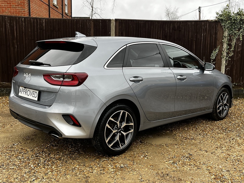 Kia Ceed T-GDi 3 - U210