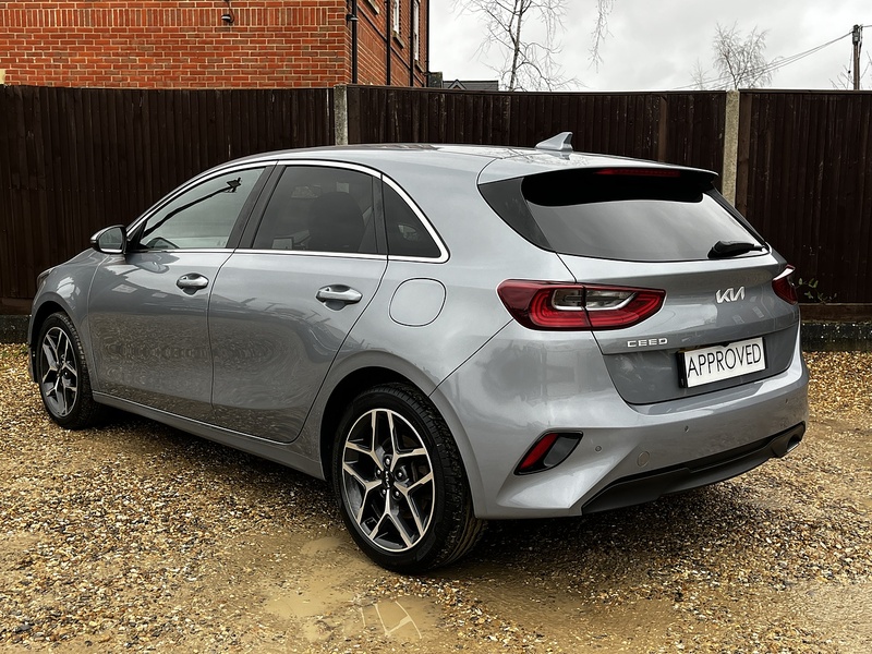 Kia Ceed T-GDi 3 - U210