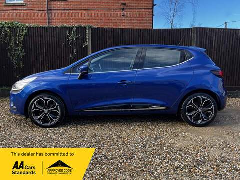 Renault Clio 1.4i ecoTEC Energy Hatchback 5dr Petrol Auto Euro 6 (90 ps)