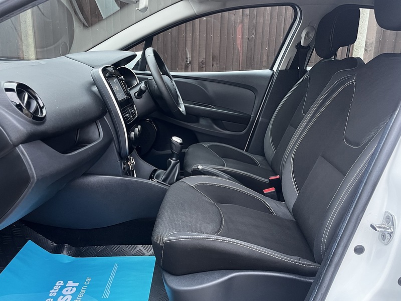 Renault Clio Dynamique Nav - U215