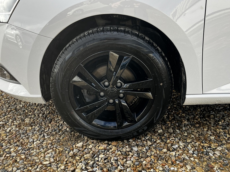 Skoda Fabia TSI SE - U217