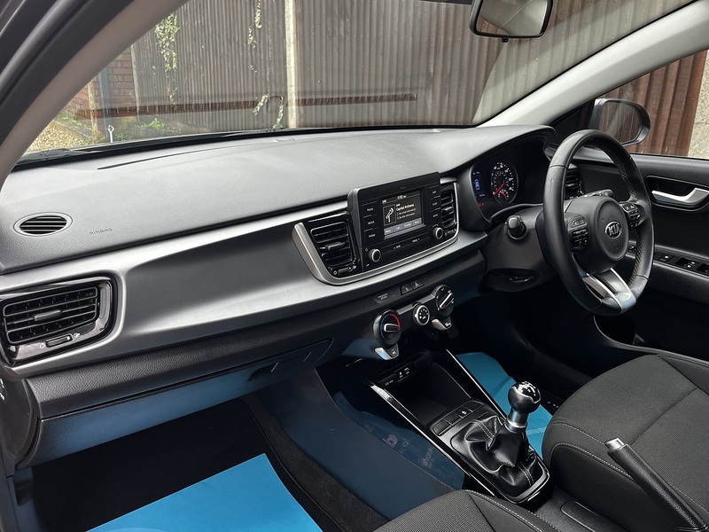 Kia Rio 2 - U220