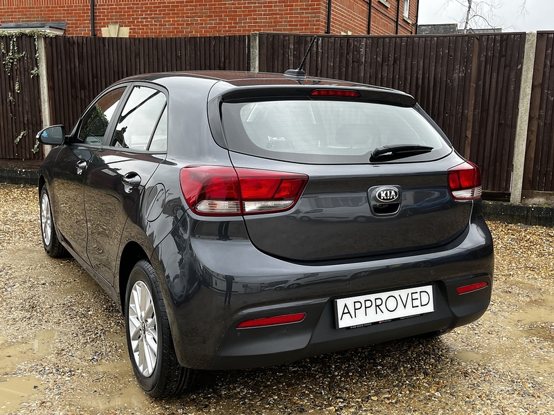 Kia Rio 2 - U220