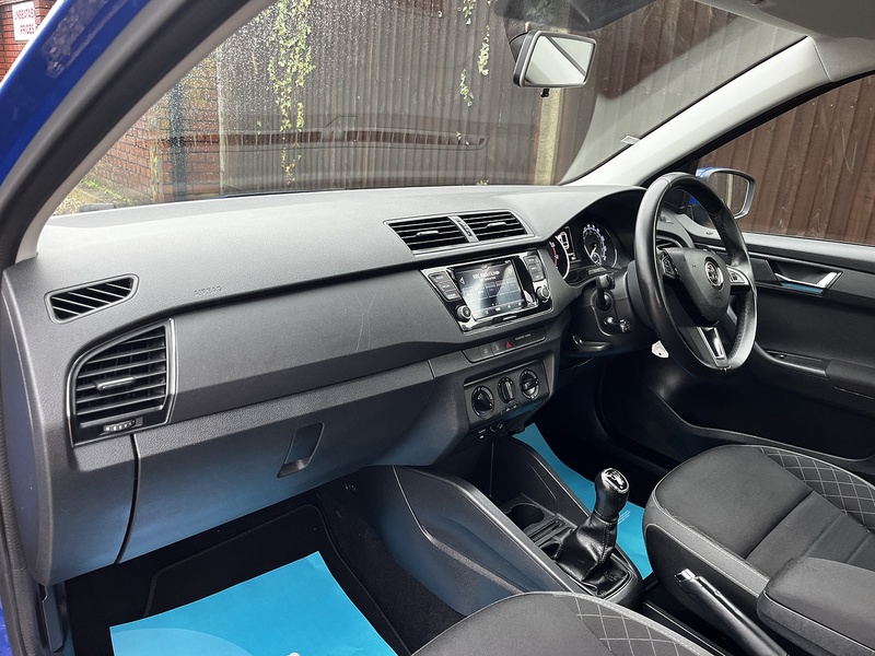 Skoda Fabia TSI SE - U221