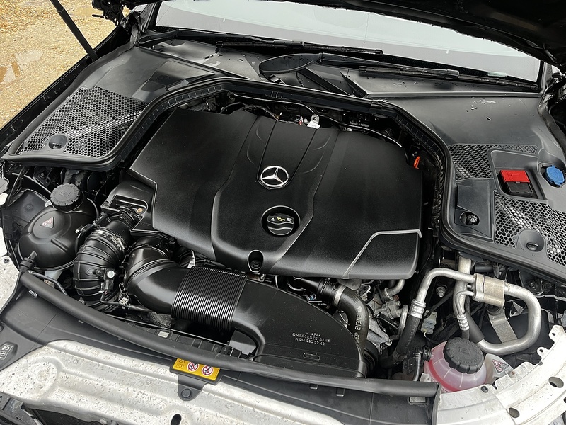 Mercedes-Benz C Class C250d AMG Line - U224