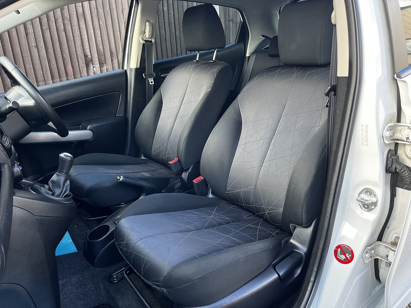 Mazda Mazda2 Tamura - U226