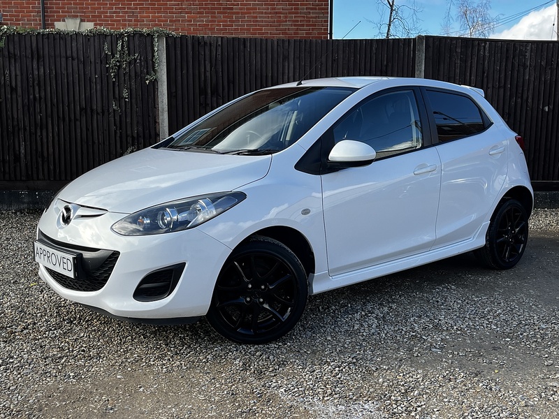 Mazda Mazda2 Tamura - U226