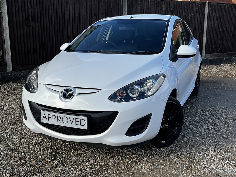 Mazda Mazda2 Tamura - U226