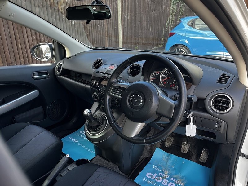 Mazda Mazda2 Tamura - U226