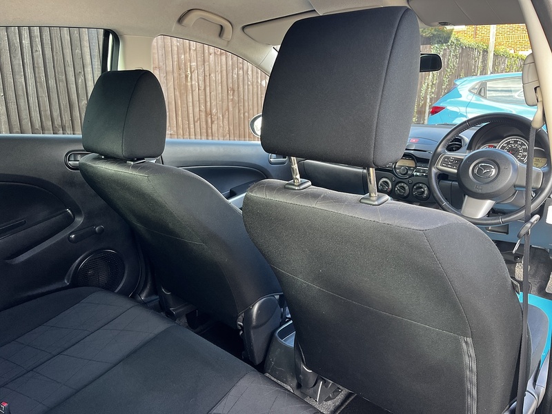 Mazda Mazda2 Tamura - U226