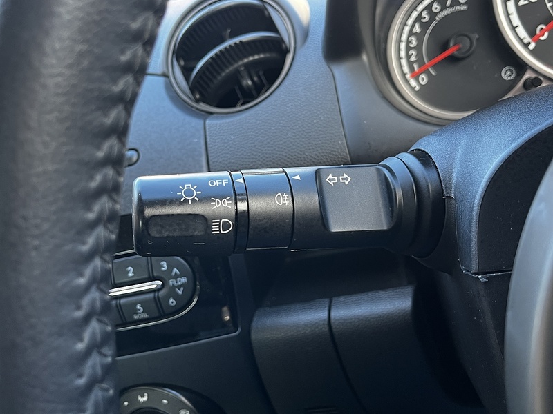 Mazda Mazda2 Tamura - U226