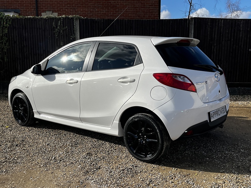 Mazda Mazda2 Tamura - U226