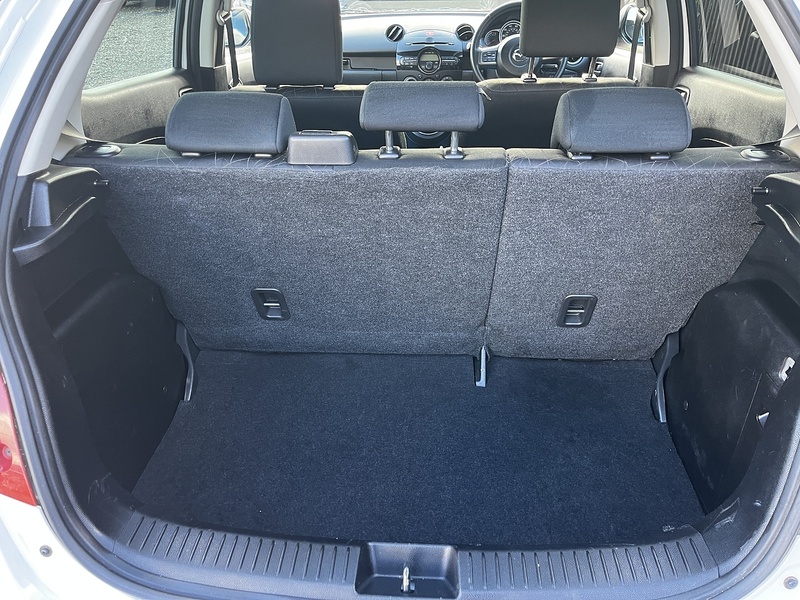 Mazda Mazda2 Tamura - U226