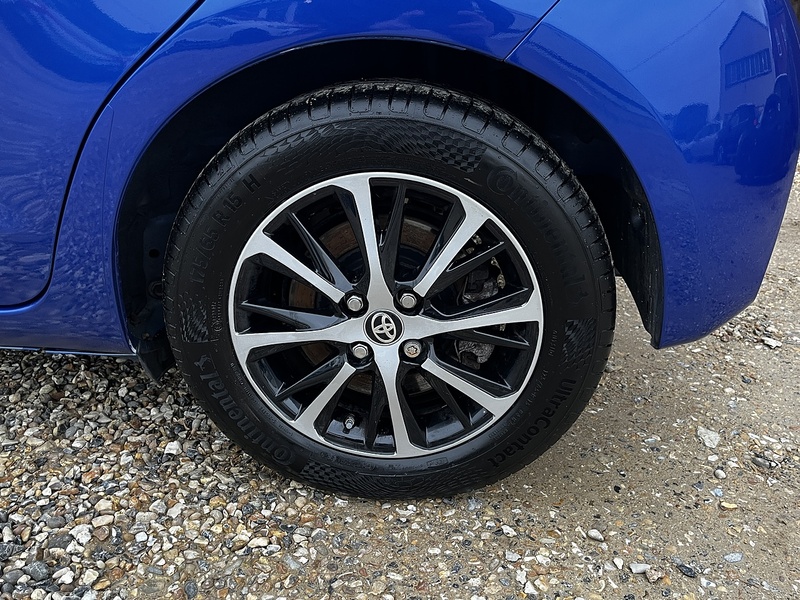 Toyota Yaris VVT-h Icon Tech - U227