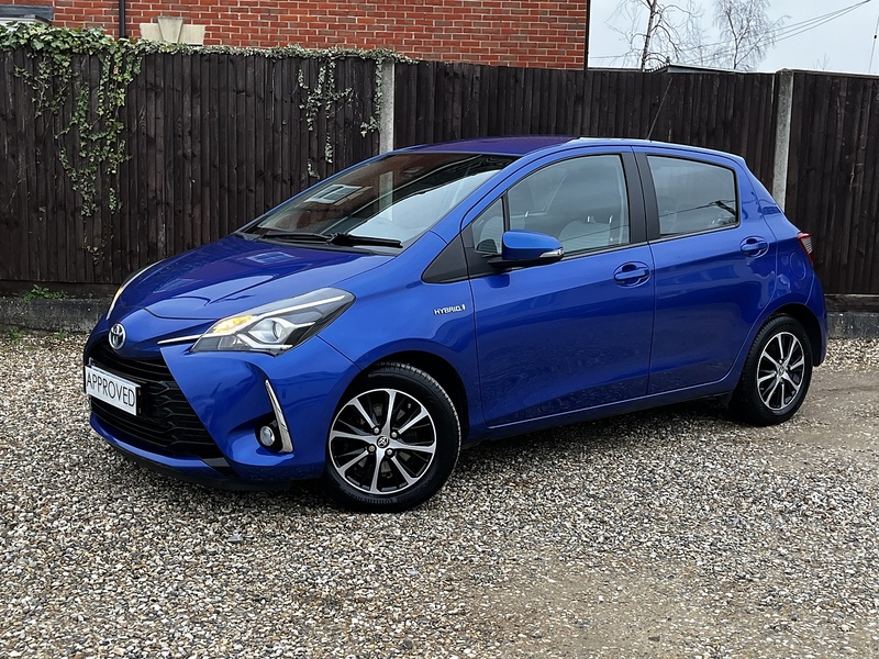 Toyota Yaris VVT-h Icon Tech - U227