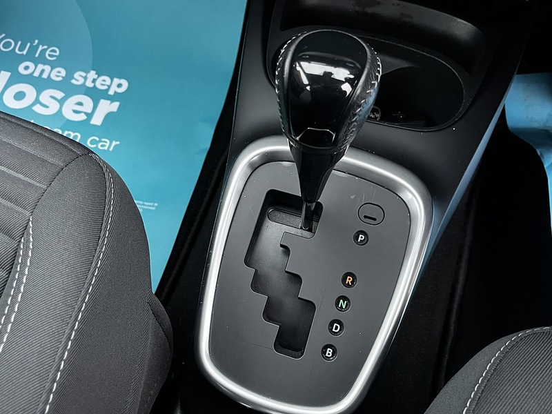 Toyota Yaris VVT-h Icon Tech - U227