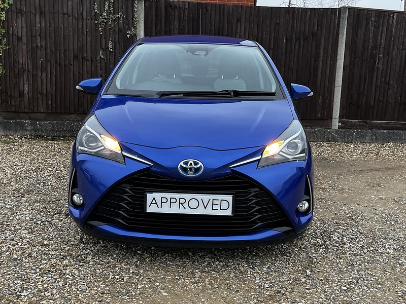 Toyota Yaris VVT-h Icon Tech - U227