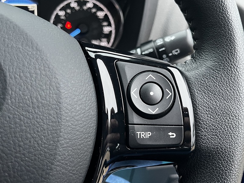 Toyota Yaris VVT-h Icon Tech - U227